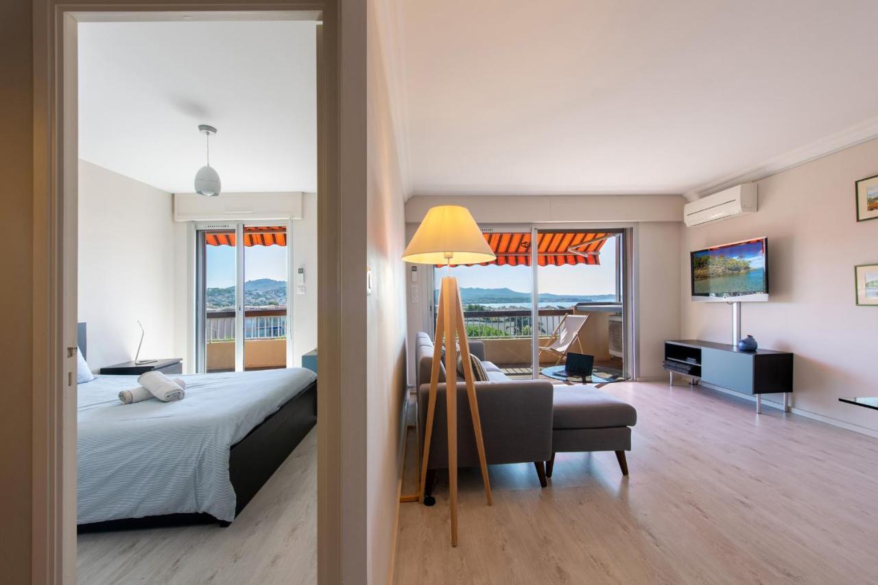 Le Cadet - Vue Panoramique Ville Et Baie De Sanary Sur Mer, Parking & Terrasse - 2 A 4 Pers 외부 사진