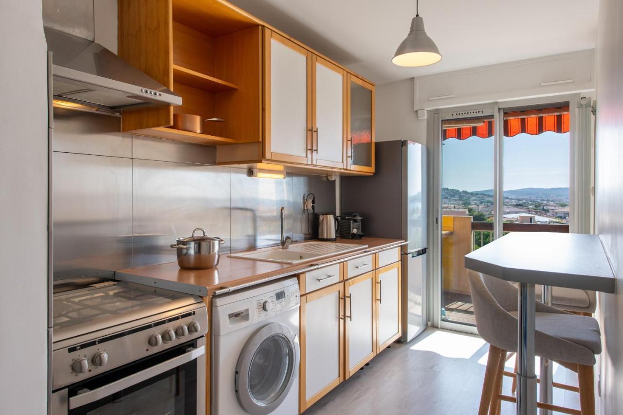 Le Cadet - Vue Panoramique Ville Et Baie De Sanary Sur Mer, Parking & Terrasse - 2 A 4 Pers 외부 사진
